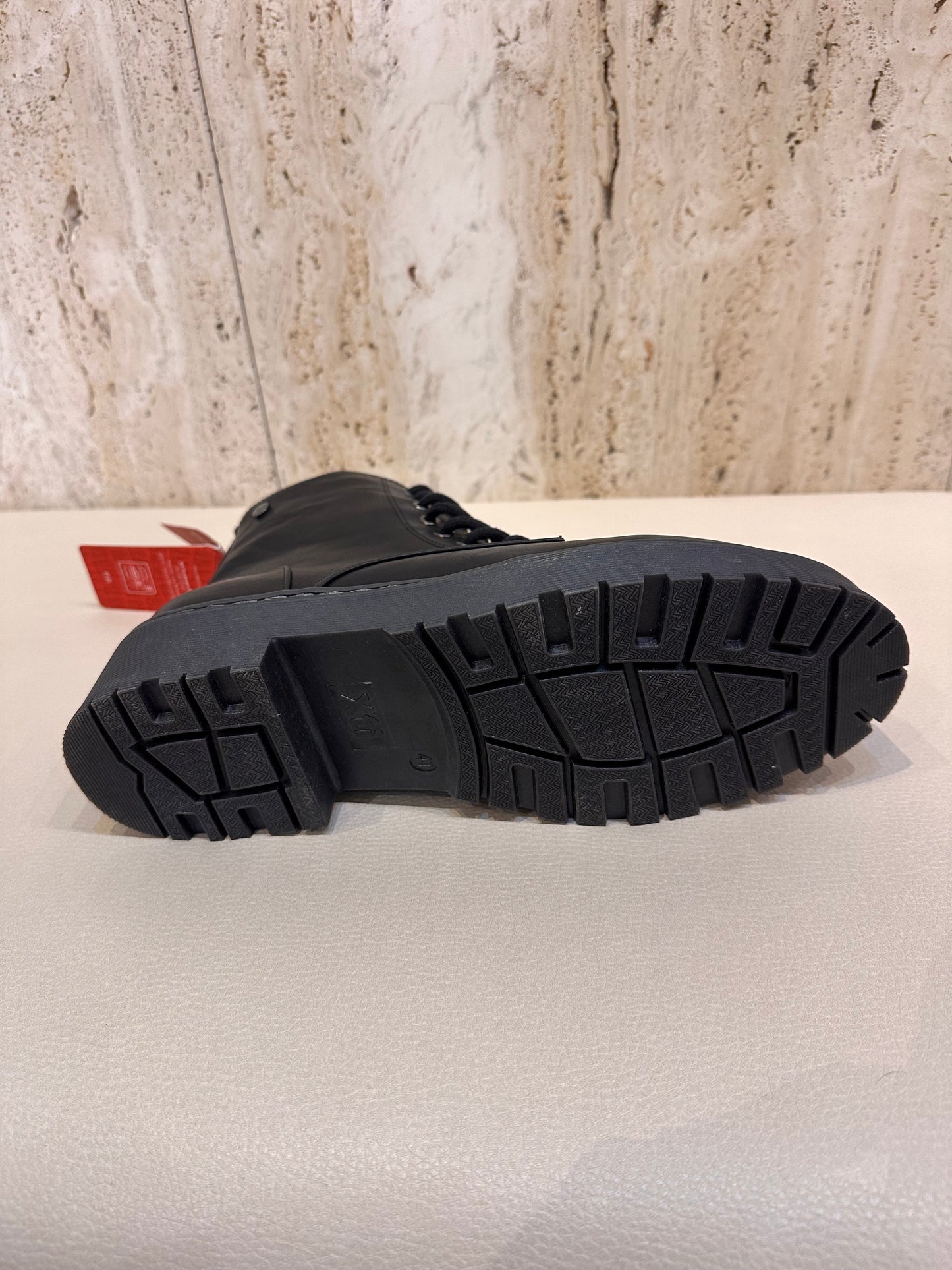 XTI BOTÍN MILITAR NEGRO 49365