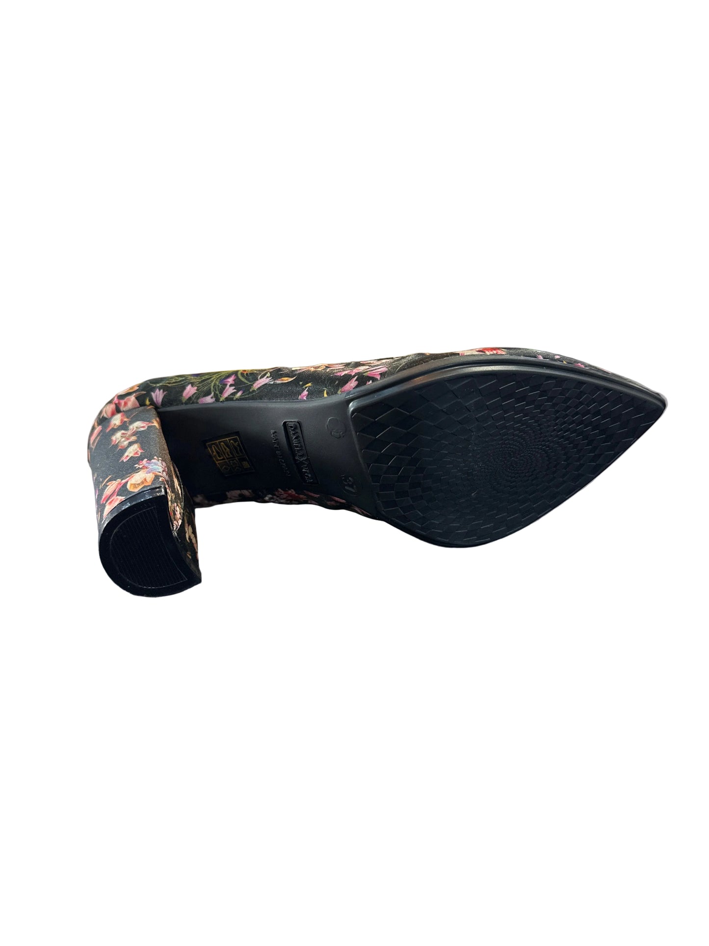 ZAPATO TACON SALON ESTAMPADO FLOREADO DANIELA VEGA