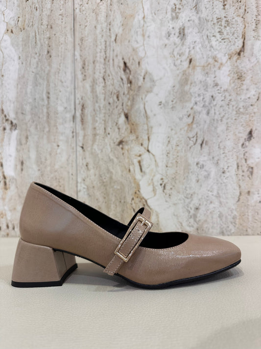 MANOLETINA TACON PULSEA DANIELA VEGA