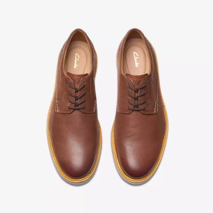 ZAPATO CLARKS ATTICUS LT LACE CUERO TOSTADO OSCURO