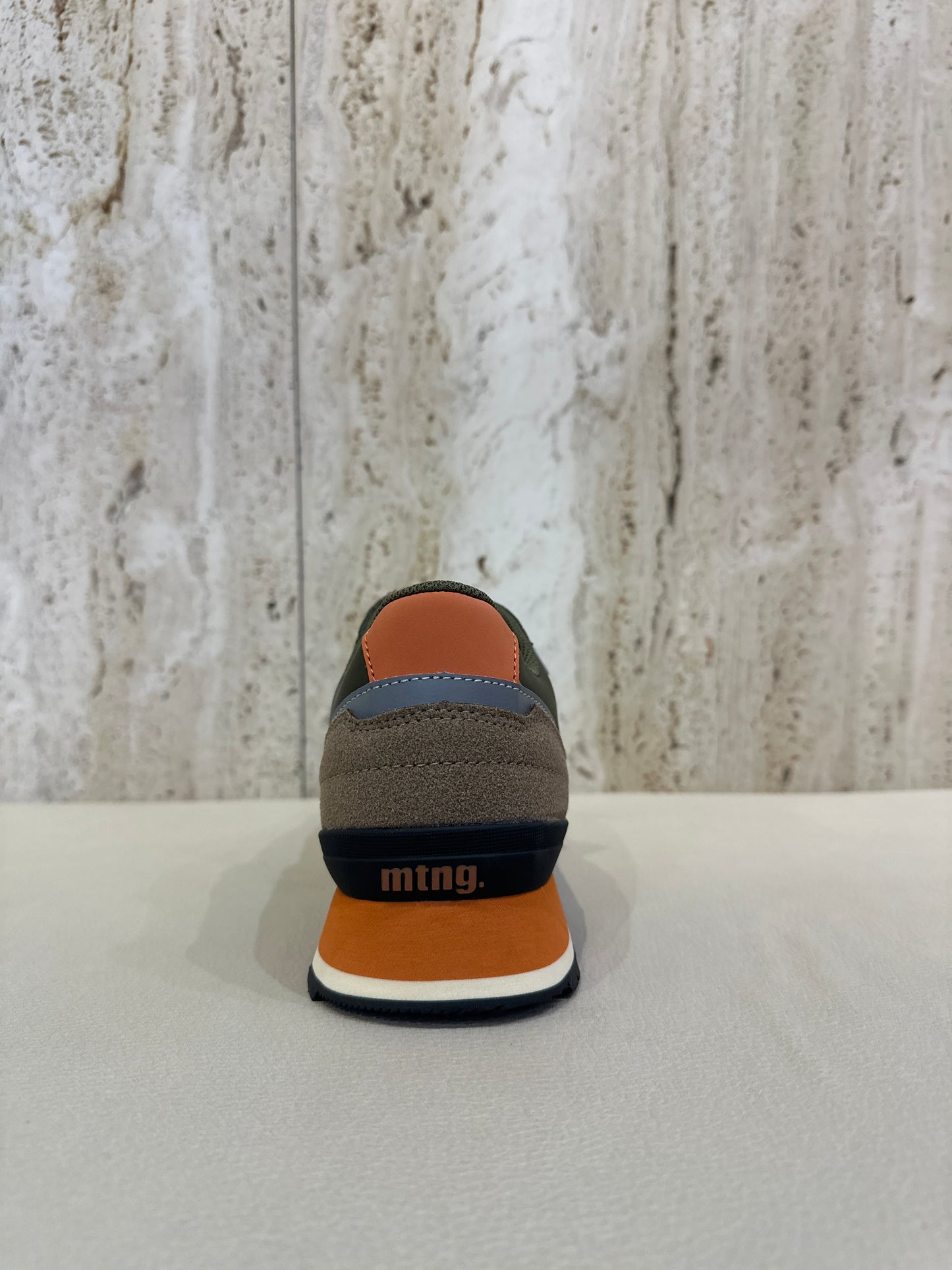 ZAPATILLA MUSTANG 84427