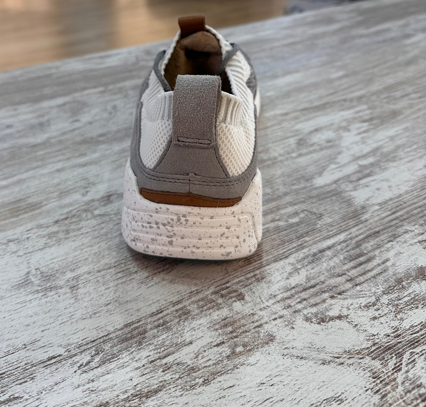 CLARKS ZAPATILLA TRIACTIVE KNIT GRIS