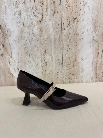 SALÓN DANIELA VEGA 2719B