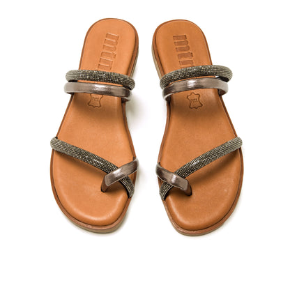 CHANCLO PLANO PLATA MUSTANG  ALYSA