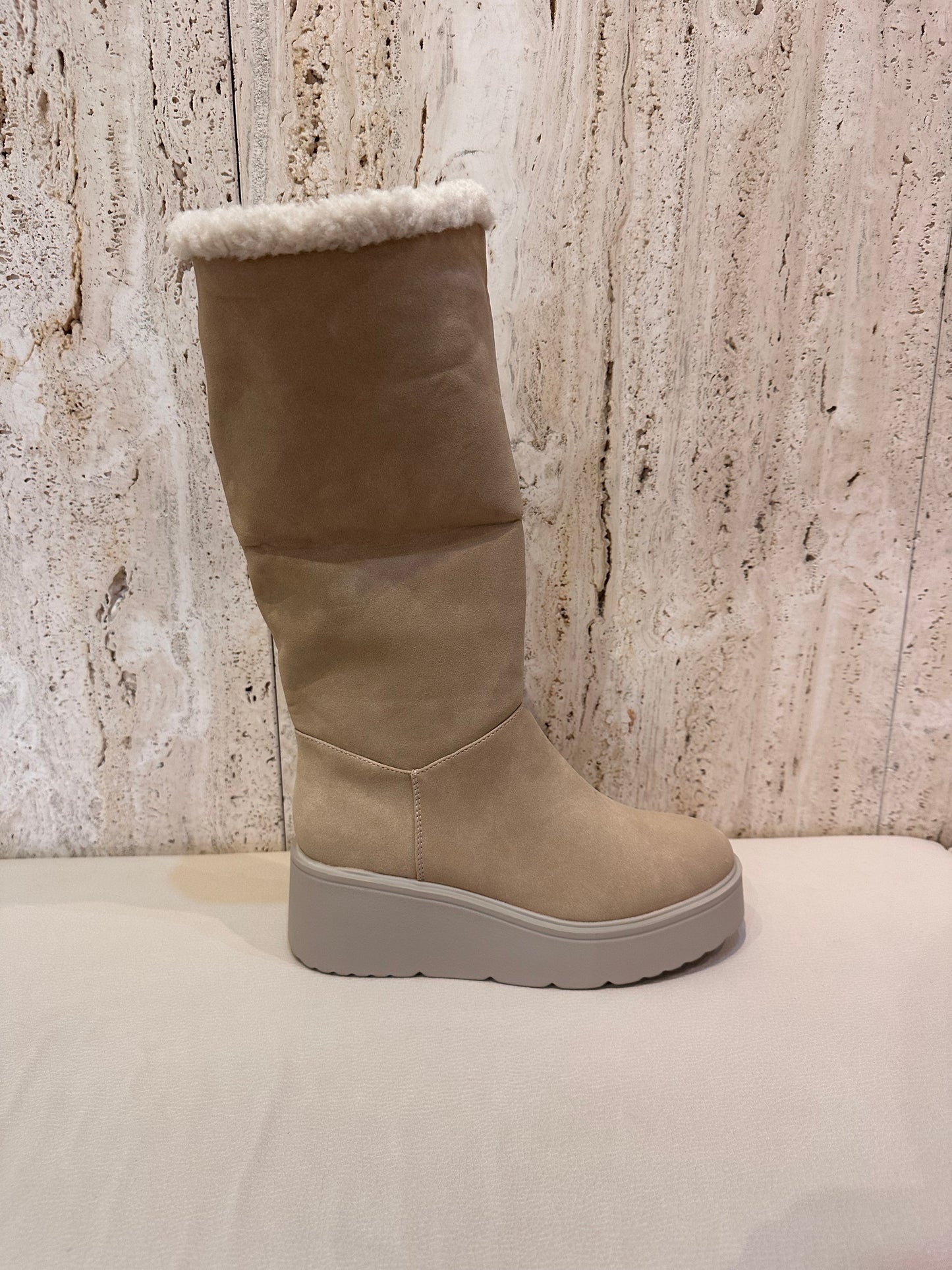 BOTA DANGELA PELO DRB27530