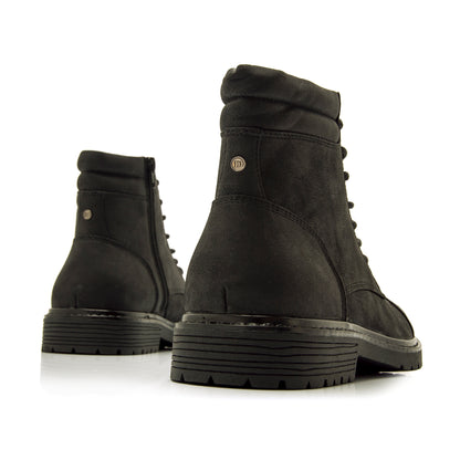 BOTA NEGRA MUSTANG CORDÓN DARIS