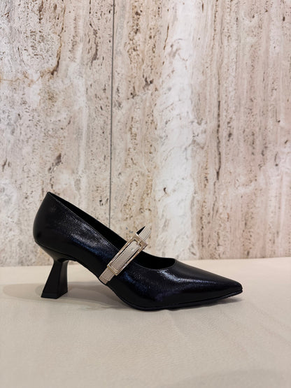 SALÓN DANIELA VEGA 2719B