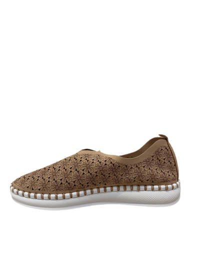 AMARPIES SLIP ON CAMEL