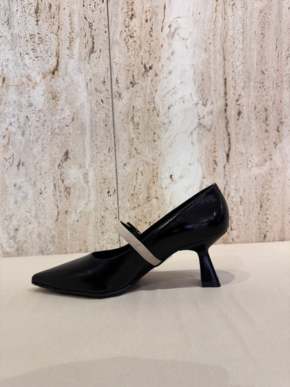 SALÓN DANIELA VEGA 2719B