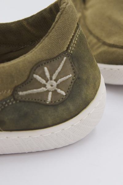 SUNNI SABBI KUNASH_002 CANELA KUNASHIR BAREFOOT