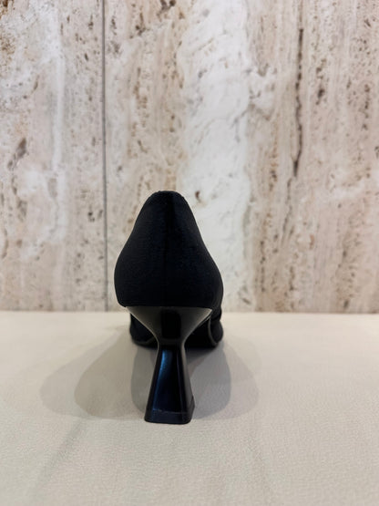 SALÓN DANIELA VEGA TACON 2710B LAZO