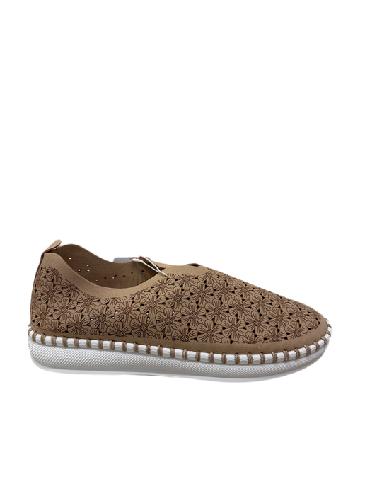 AMARPIES SLIP ON CAMEL