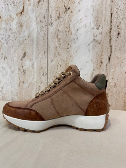 CARMELA BOTÍN 160881 CAMEL