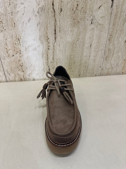 Zapato wallaby amarpies cordones en taupe