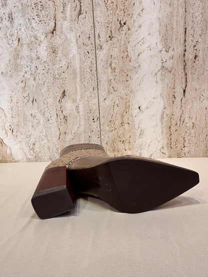 ROCK AWAY BOTIN TACON ESCAMAS