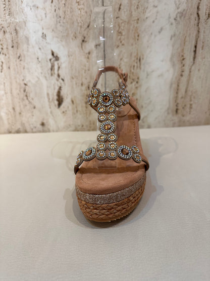 SANDALIA CUÑA PEDRERÍA