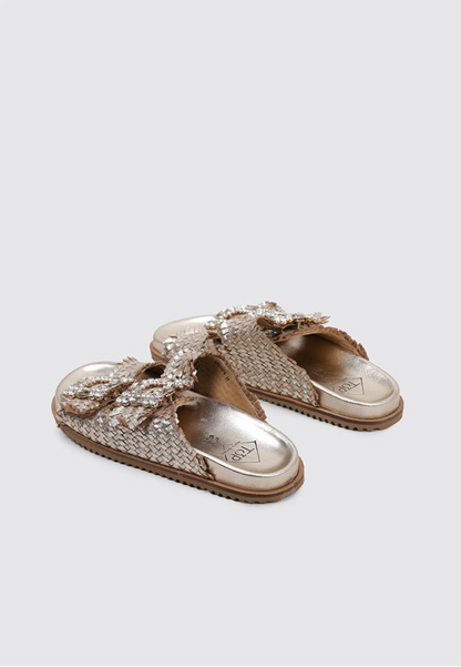 CHANCLO HEBILLAS DORADO TOP3