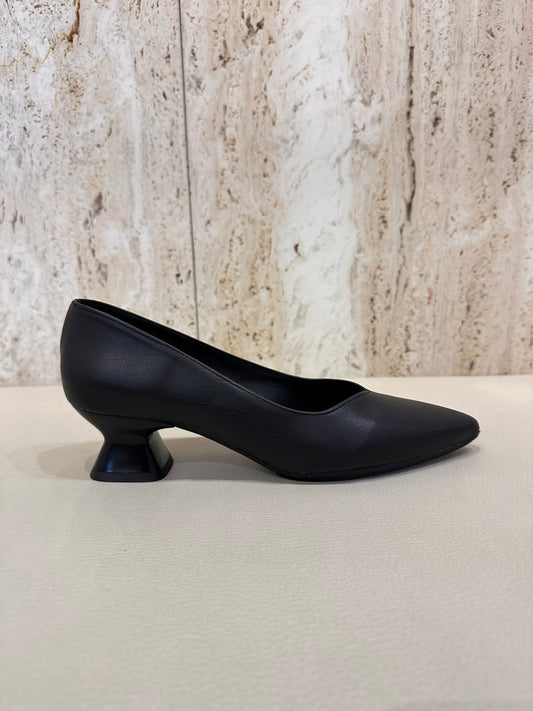 SALÓN DANIELA VEGA 2333V