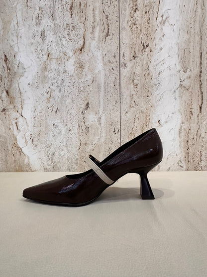 SALÓN DANIELA VEGA 2719B