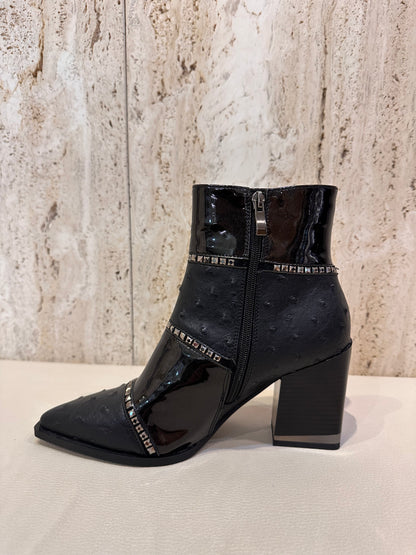 ROCK AWAY BOTIN TACON ESCAMAS