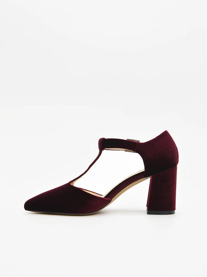 ZAPATOS DE TERCIOPELO BURDEOS AZAREY CON TIRA EN EL EMPEINE