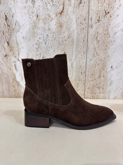 BOTÍN CAMPERO MOKA SERRAJE