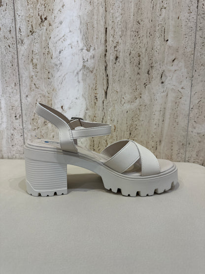 SANDALIA MUSTANG 53403 NEGRO