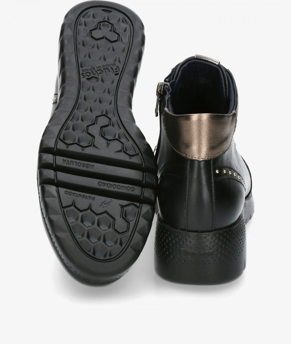 BOTIN FLUCHOS NEGRO ELASTICOS Y CREMALLERA LIVE F2246