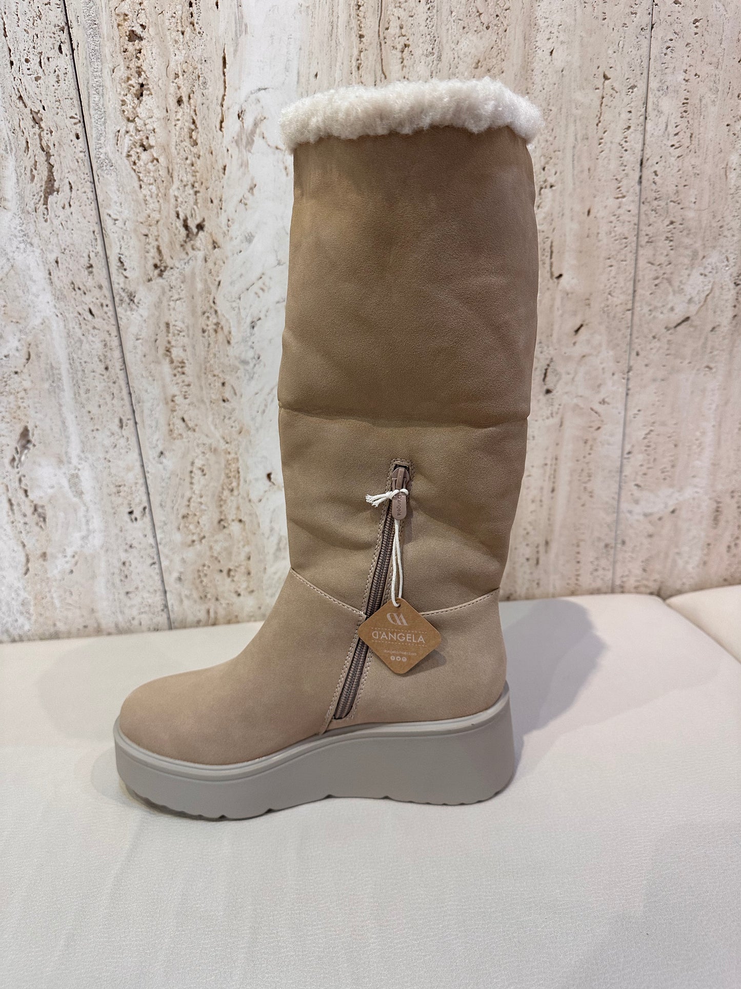 BOTA DANGELA PELO DRB27530