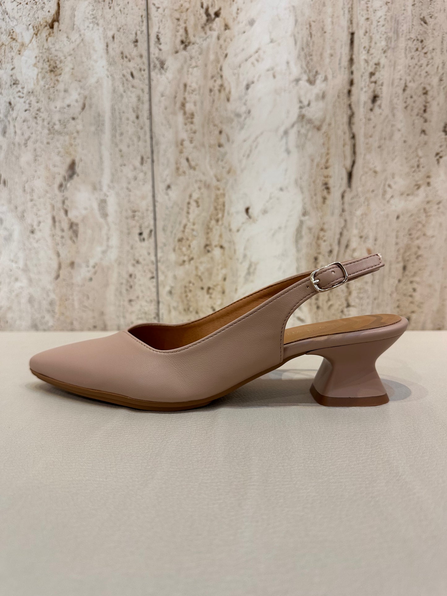 ZAPATO DESTALONADO DANIELA VEGA NUDE 2618