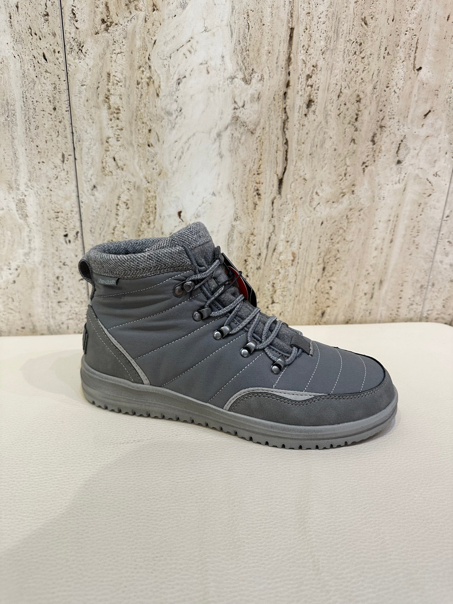 HEY DUDE BOTIN CHARLIE