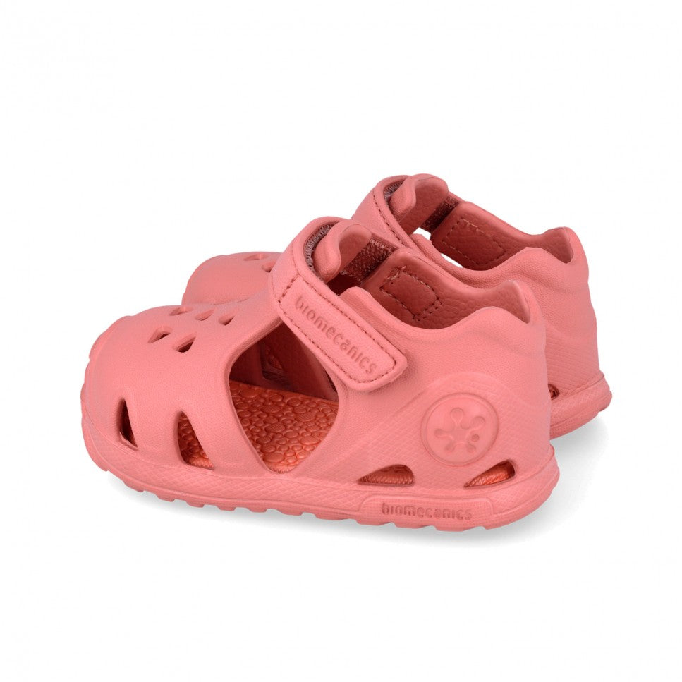 SANDALIAS BIOMECANICS DE PLAYA Y PISCINA PARA PRIMEROS PASOS 262290-C103